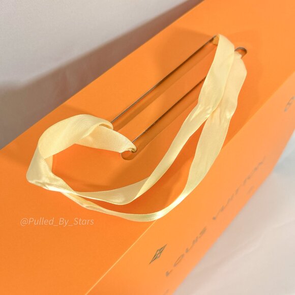 LOUIS VUITTON Orange Foldover Open Sleeve Magnetic Gift Box 16.5 x 13.75 x 4.75 - Picture 10 of 16